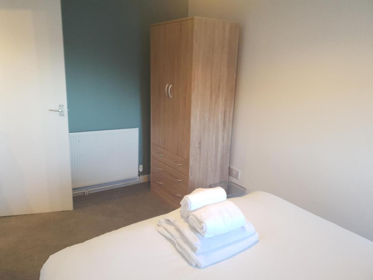 Topzy-Turvy - 1 Bedroom Apartment 스완지 외부 사진