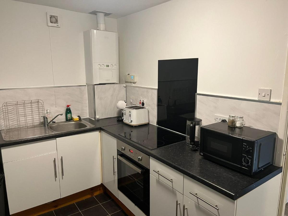 Topzy-Turvy - 1 Bedroom Apartment 스완지 외부 사진